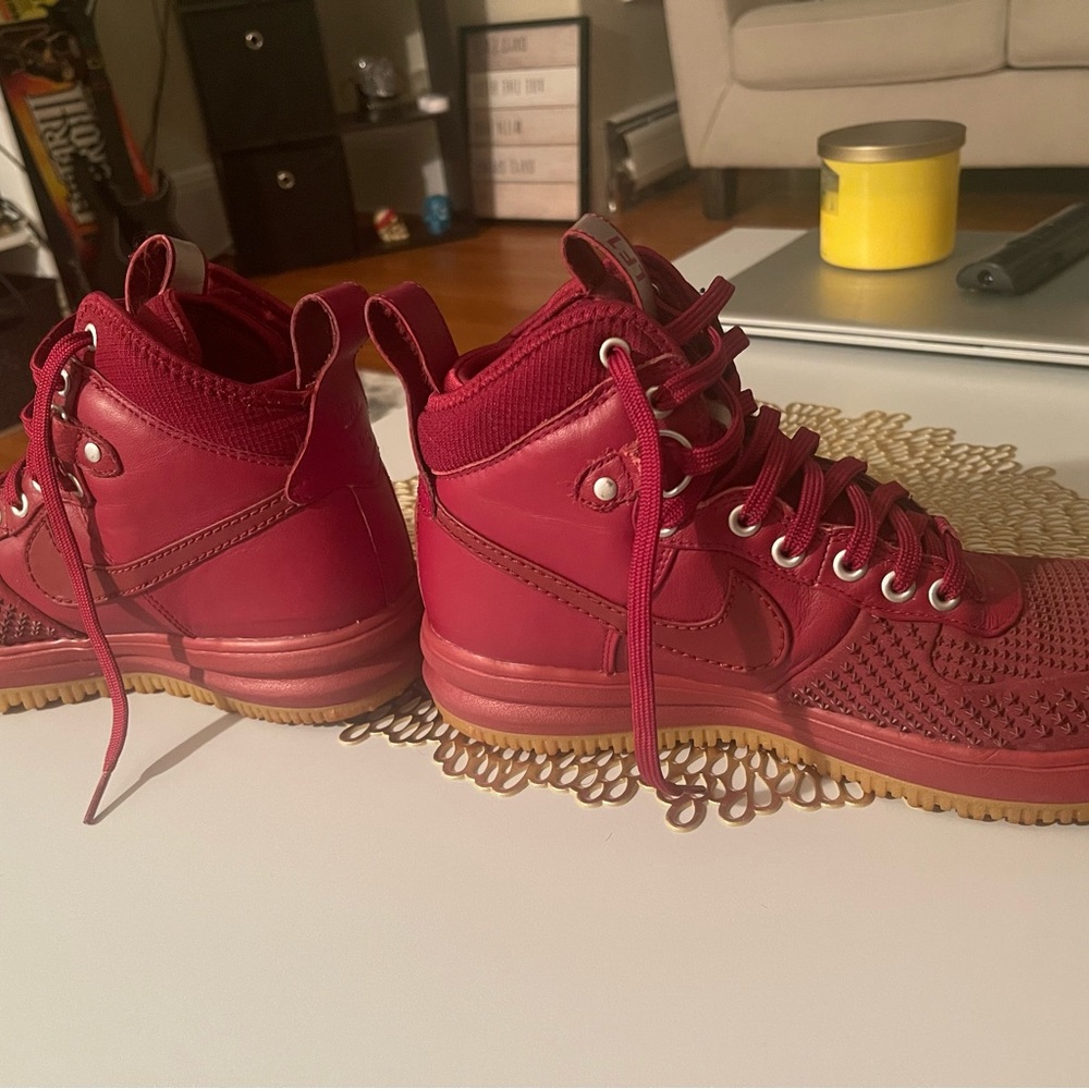 BRAND NEW MENS NIKE LUNAR FORCE 1 DUCKBOOT 805899 600 TEAM RED-GUM LIGHT BR BOOT